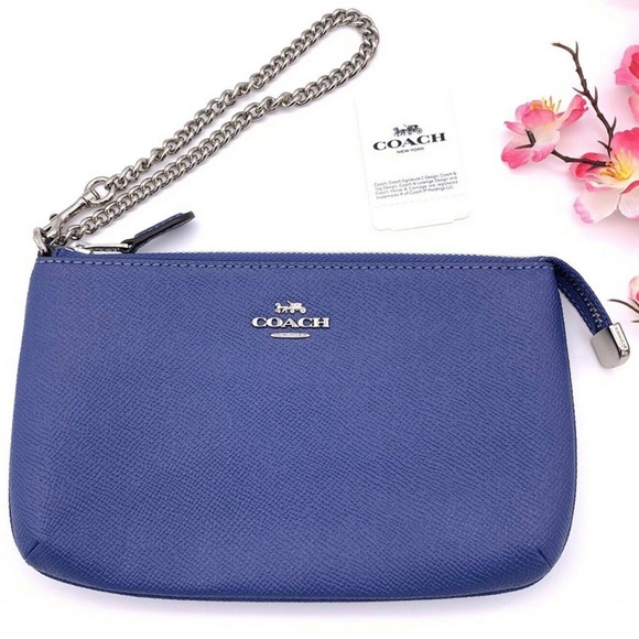 Coach Handbags - NWT Coach Crossgrain Leather Chain Wallet Wristlet